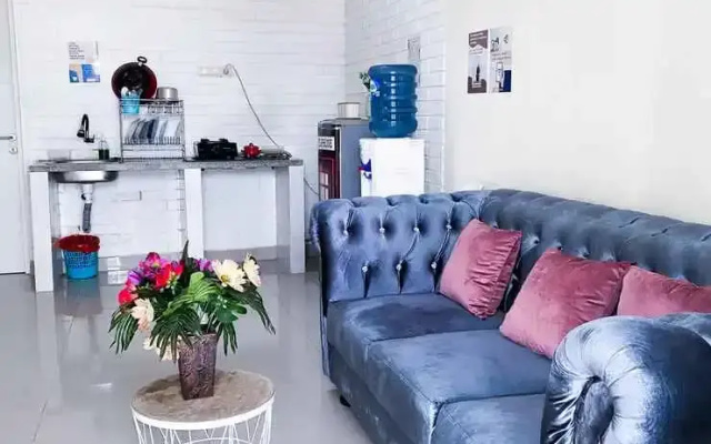 Comfy House near Airport