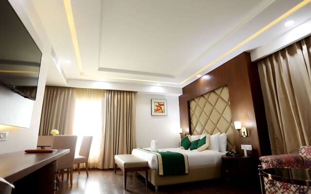 Hotel Gms Grand