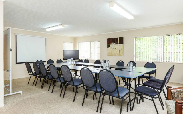 Kauri Court Motel and Apartments