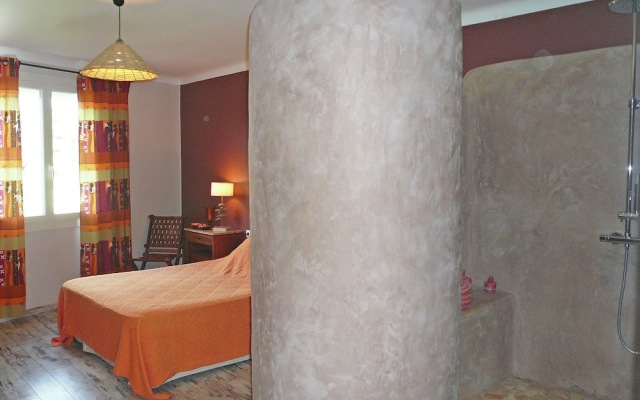 House With Private Swimming Pool Close to Narbonne