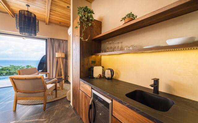 LALOON Luxury Suites - Adults Only