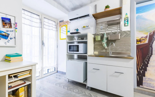 Riviera di Chiaia Studio Apartment