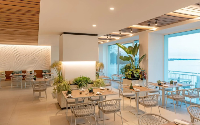 Delfino Taranto Hotel