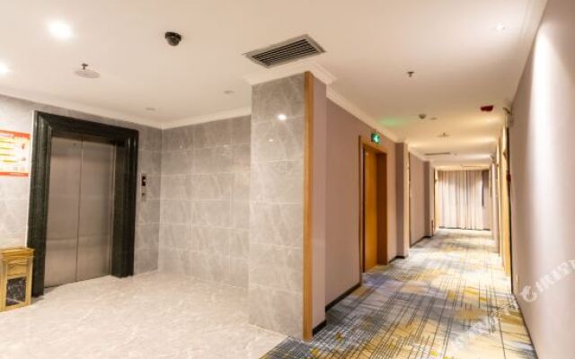New silesia hotel