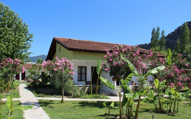 Hotel Riverside