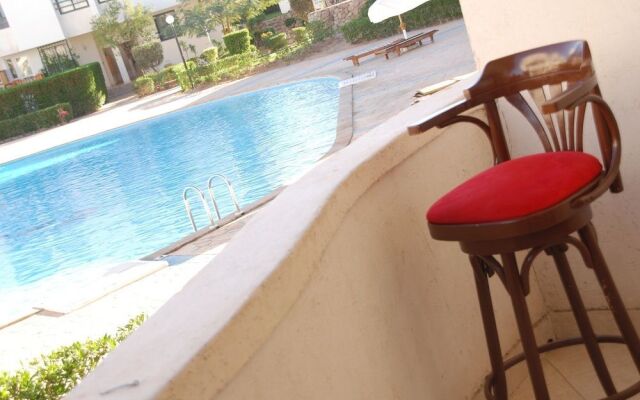 Criss Haya Apartments