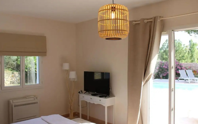 Luxe Villa With Pool in Lorgues