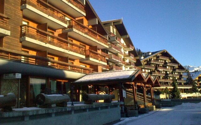 hotelImage