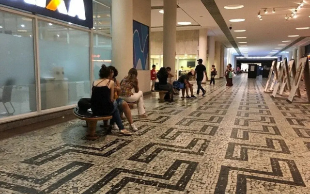 FLAT em LOCALIZAÇÃO FANTÁSTICA