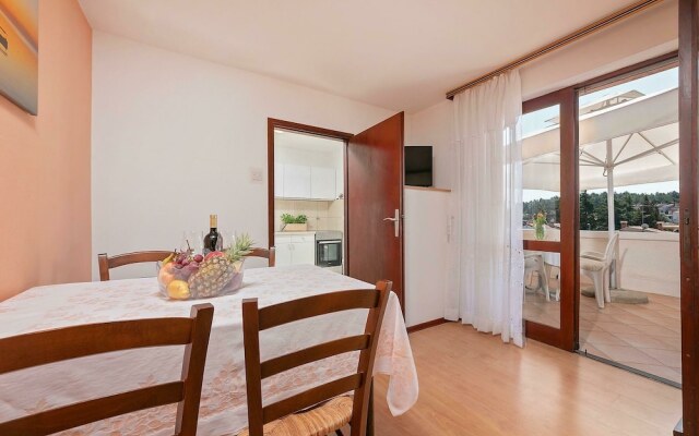 Cosy Apartment Near Sea in Porec