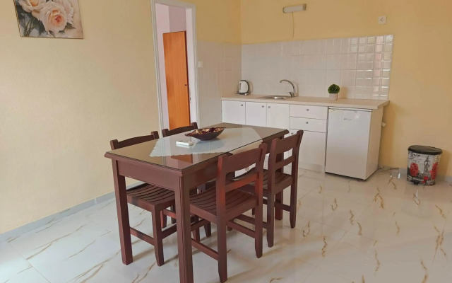 Elena Pool Apartments