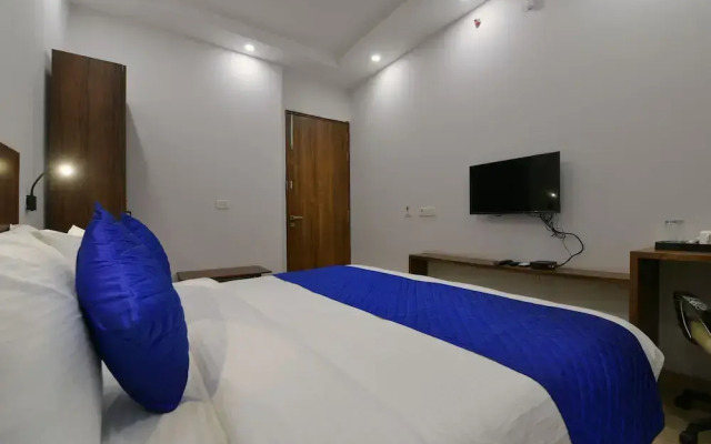 Hotel Admire Inn By F9 Hotels