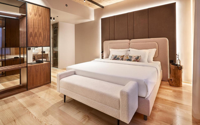 The Log Porto Hotel by Piamonte Hotels