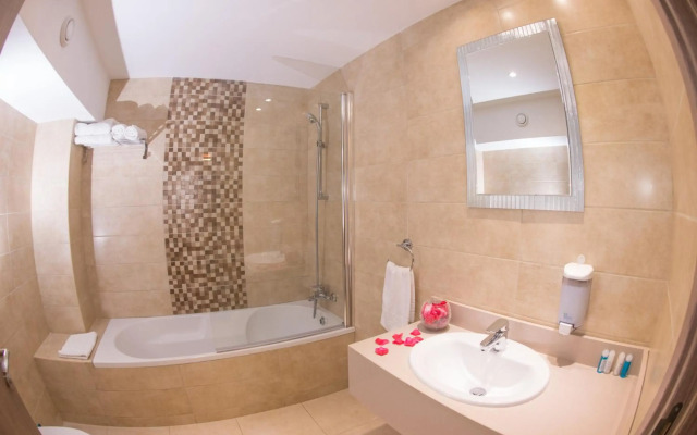 New Famagusta Hotel&Suites