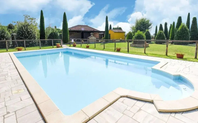 Holiday Home in Tuscany With Pool