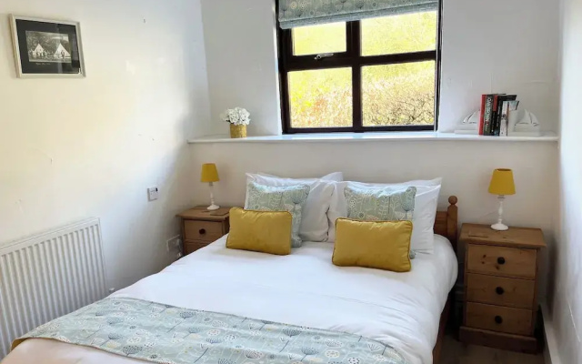 Shipload Cottage