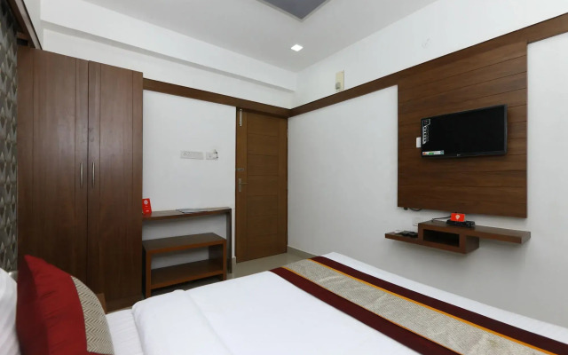 OYO 6626 Khaleej Residency