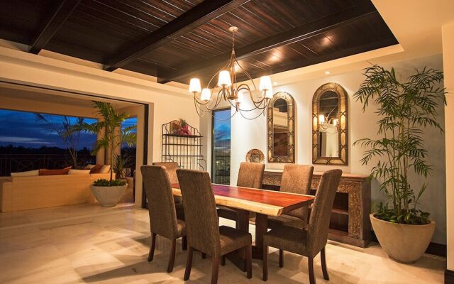 Luxurious 3 Bedroom Condo