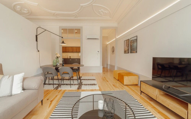 Heart OF Porto Apartment C by Vacationy