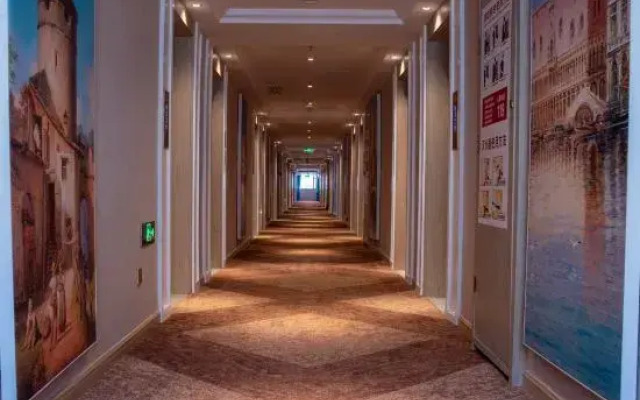 Vienna Hotel (Chakadian)