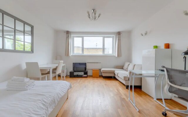 Bright 1 Bedroom Apartment in Between Fulham and Chelsea