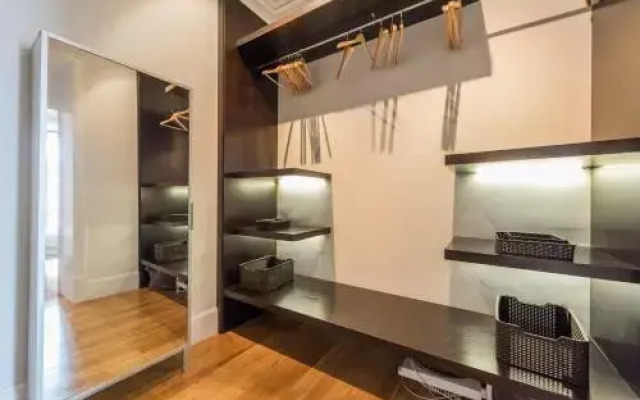 Plaza Mayor Design Apartment