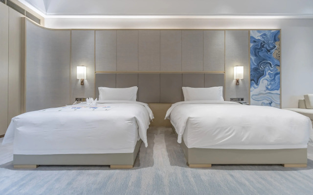 Qianhuazhou Hotel