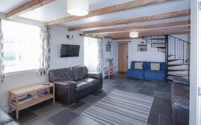 Bunk House - 4 Bedroom - Llangenith