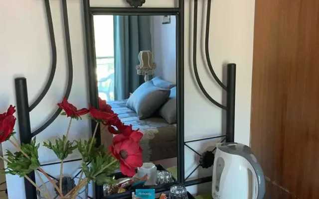 Two Flowers Hotel