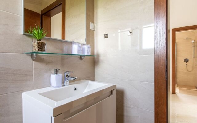 Enticing Apartment in Vir near Sea Beach