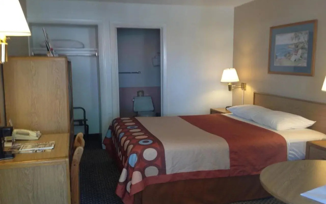 Super 8 Santa Barbara Goleta