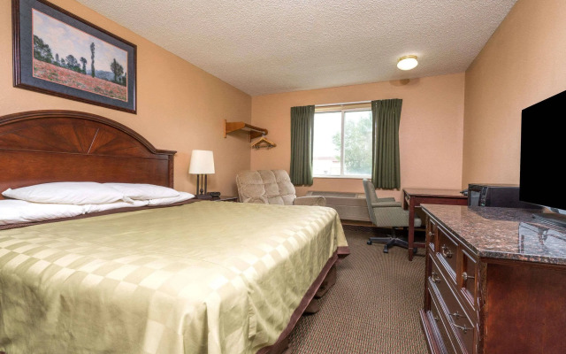 Howard Johnson Inn West Fargo