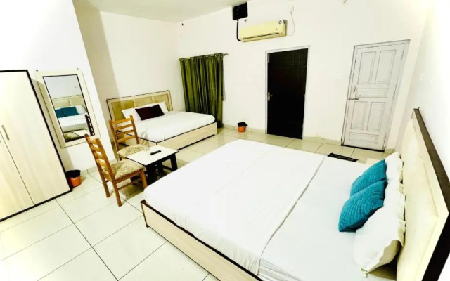 OYO 28196 Hotel Corbett Radiance