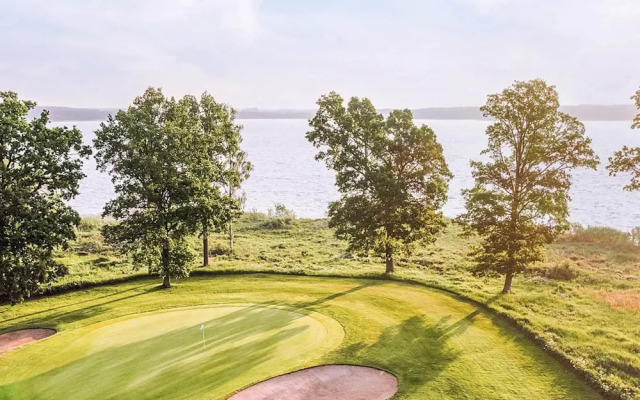 10 Person Holiday Home in Vittsjo