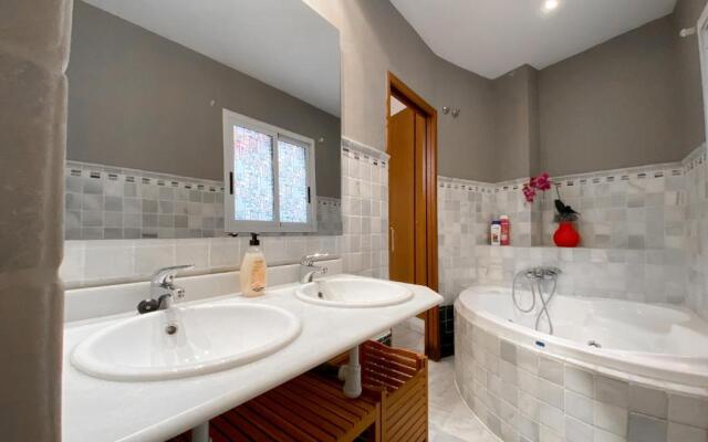 Valencia Centro. Wifi/AACC Jacuzzi