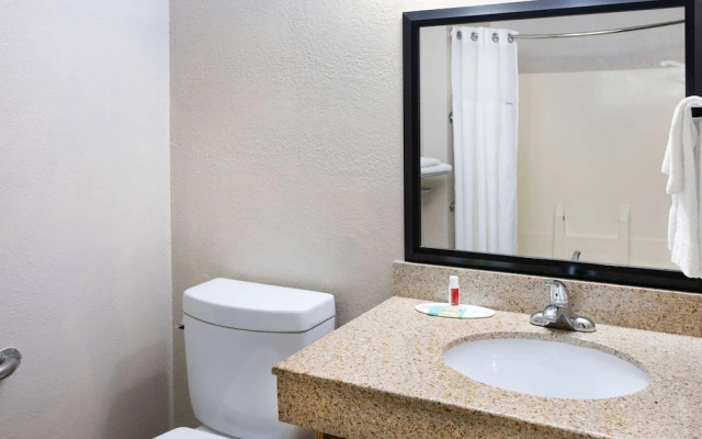 Baymont Inn & Suites Beloit