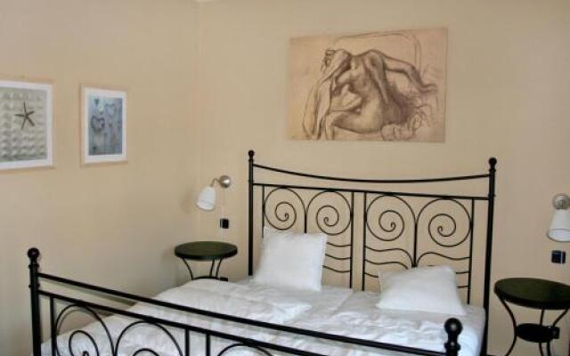 Apartment Twain