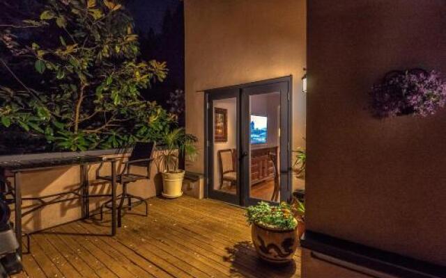 Whytecliff Park place near ocean