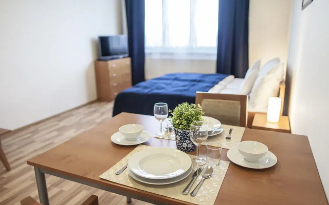 Eliska Tower Apartments Prague