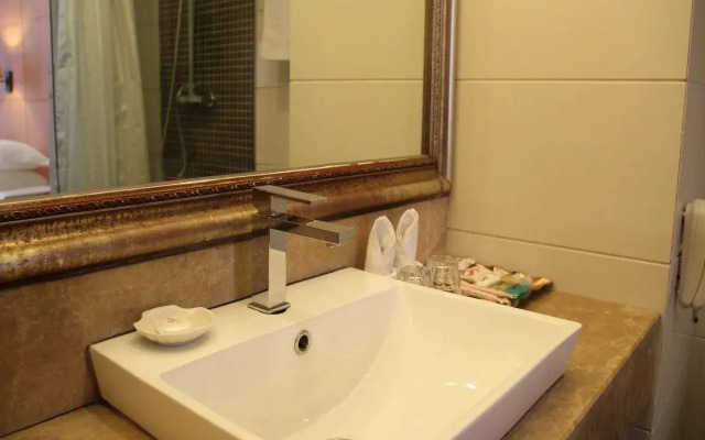 X'Auxerre Hotel