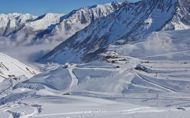 Appartement Cauterets, 3 pièces, 4 personnes - FR-1-234-139