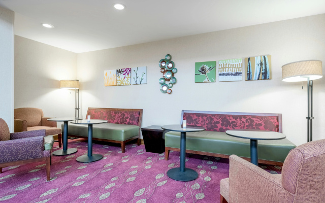 Hampton Inn Frostburg