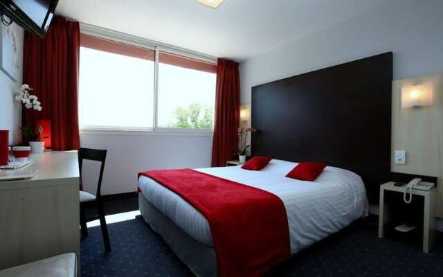 Hôtel Le Clos Roussillon