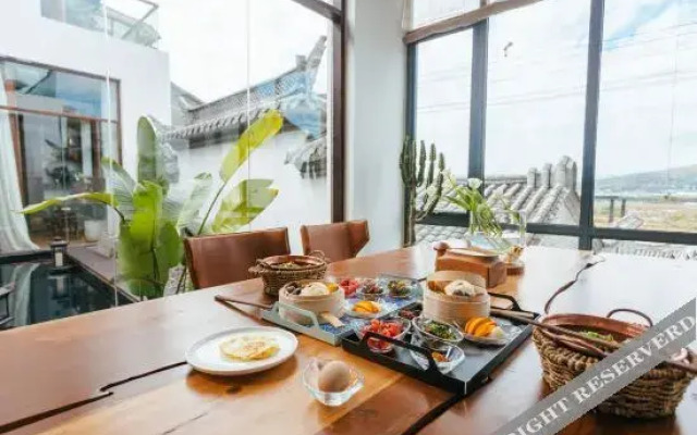 Tengchong Xitang Rehai Sulfur Hot Spring Boutique Lodge