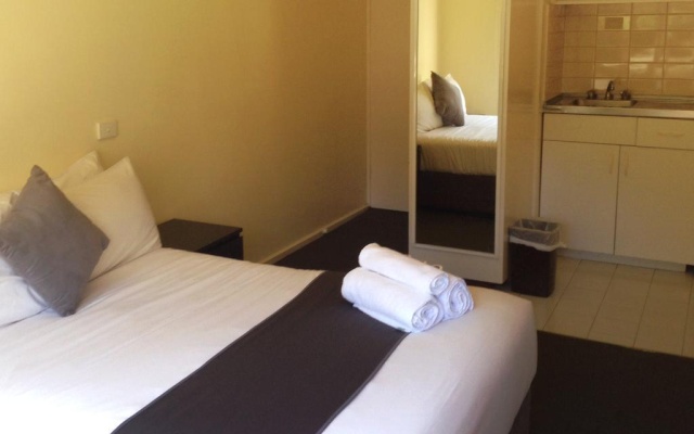 George Powlett Apartments – Guest Rooms – Melbourne