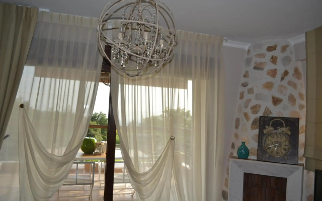 Evmorfes Villas