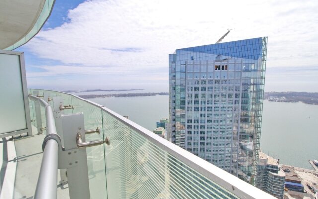 Luxury 2 BDR condos in Downtown Toronto