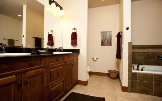 Crimson Cliffs Unit 5