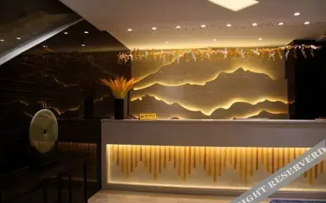 Xibei Shangshu Hotel (Baoshan Railway Station)