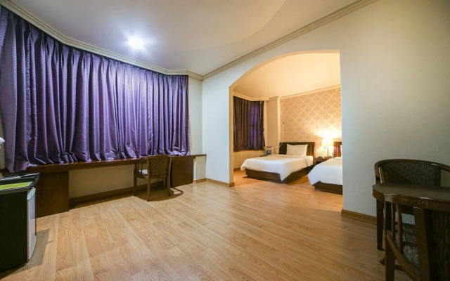 Miryang Tourist Hotel